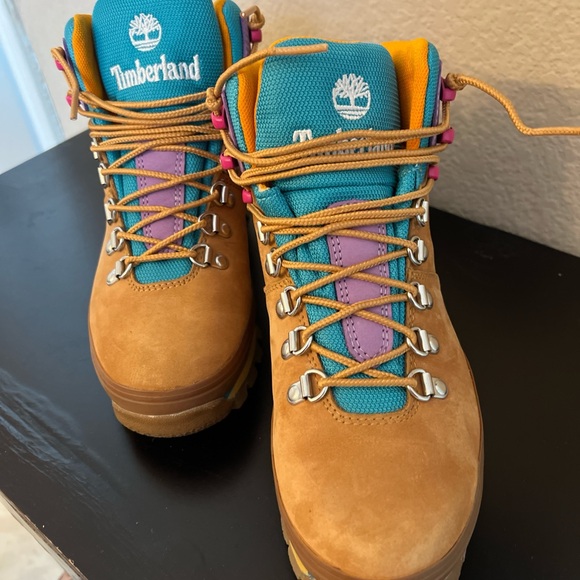 Timberland Brown and Teal Outdoor Boots - Picture 2 of 6